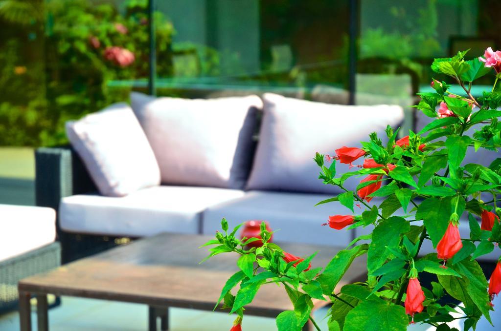 Hotel Maison Rouge קוטונו מראה חיצוני תמונה