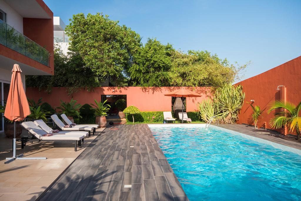 Hotel Maison Rouge קוטונו מראה חיצוני תמונה