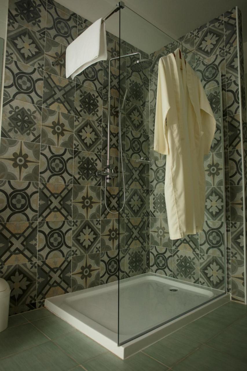 Hotel Maison Rouge קוטונו מראה חיצוני תמונה
